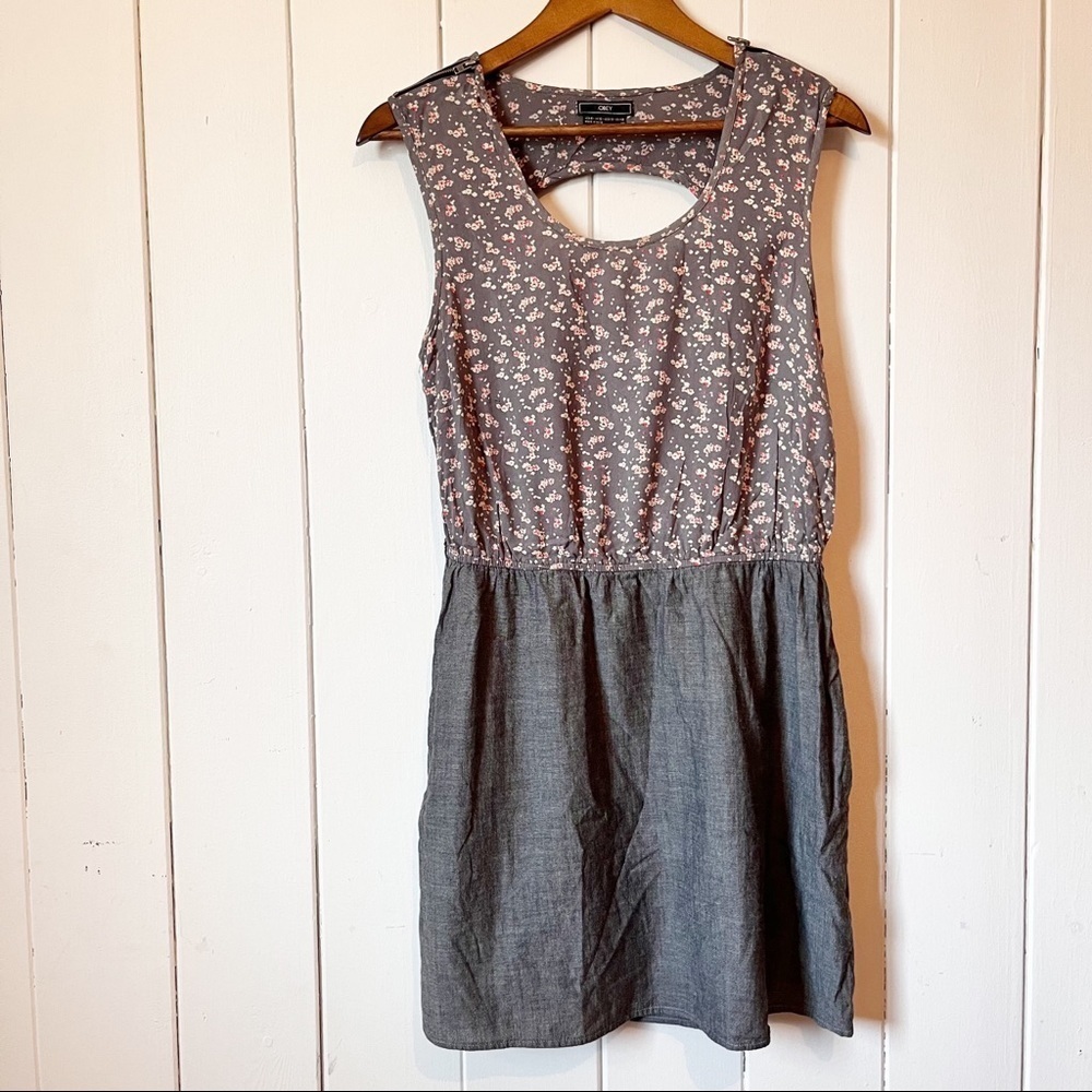 Obey Floral Dress. Early 2000’s. Size Medium.